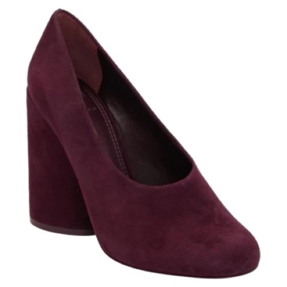 Tory Burch “Lucia” suede 110mm pump, size 10